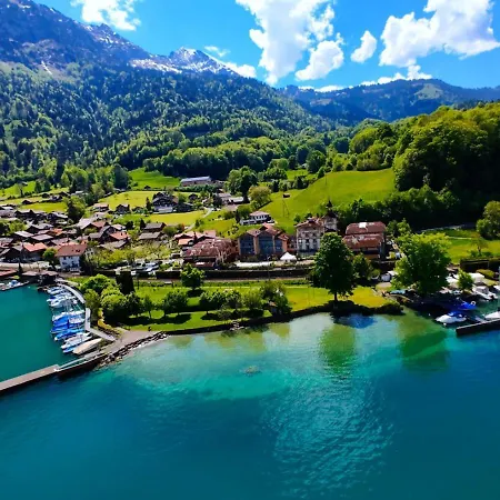 Thun Alps Scenic Views And Concierge By Swisshut Därligen